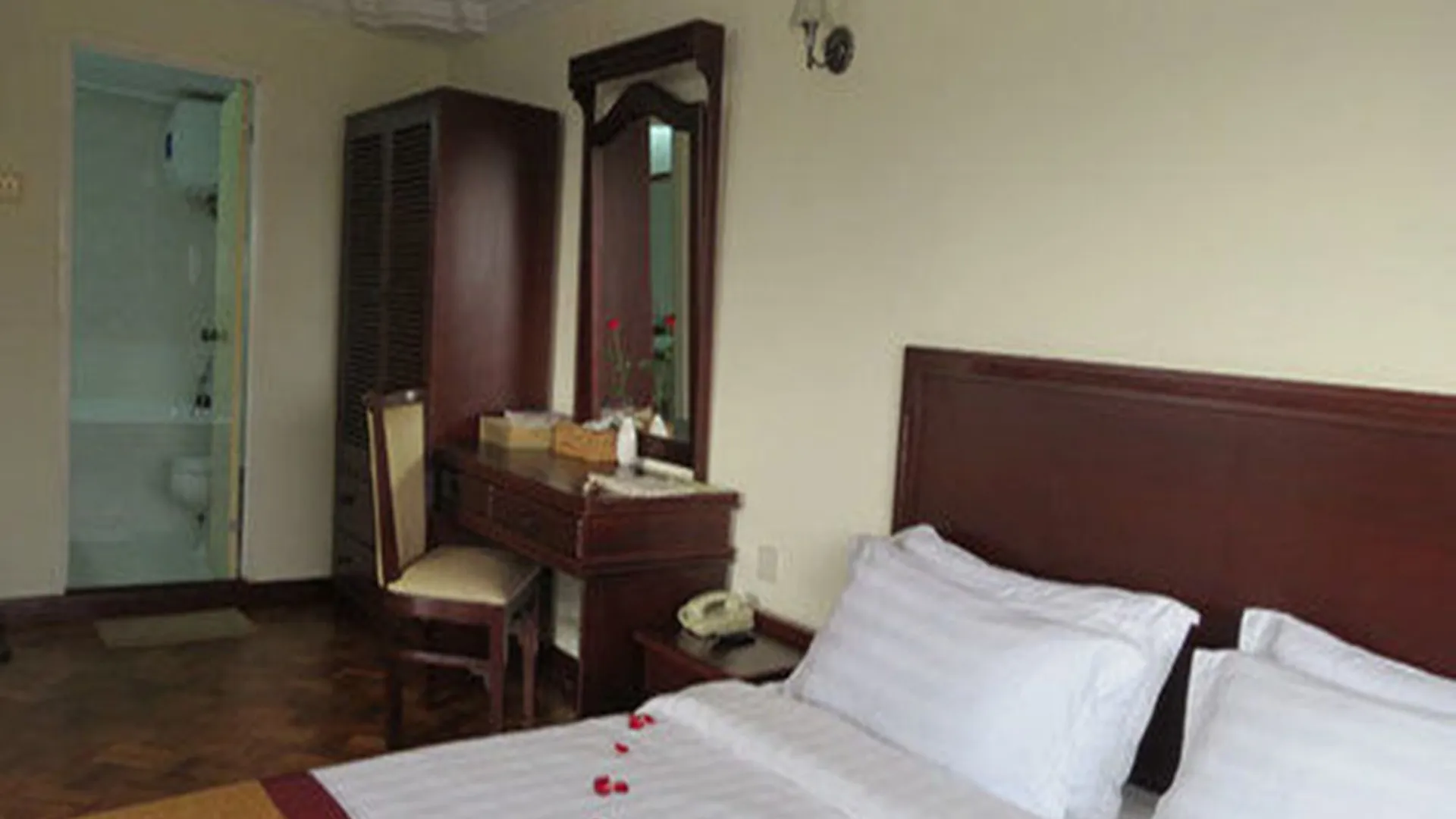 City Hotel Yangon